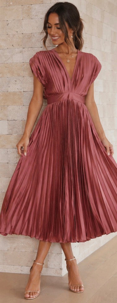 Diane & Susan™ | Timeless Pleated Midi Dress