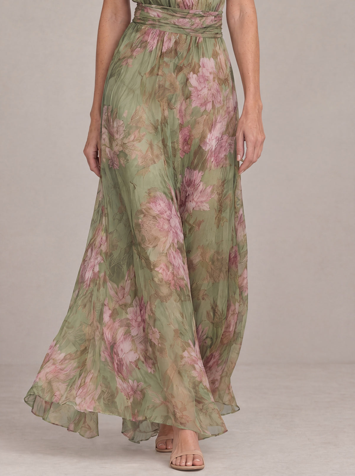 Liora floral maxi dress, waistband and flowing chiffon skirt in movement